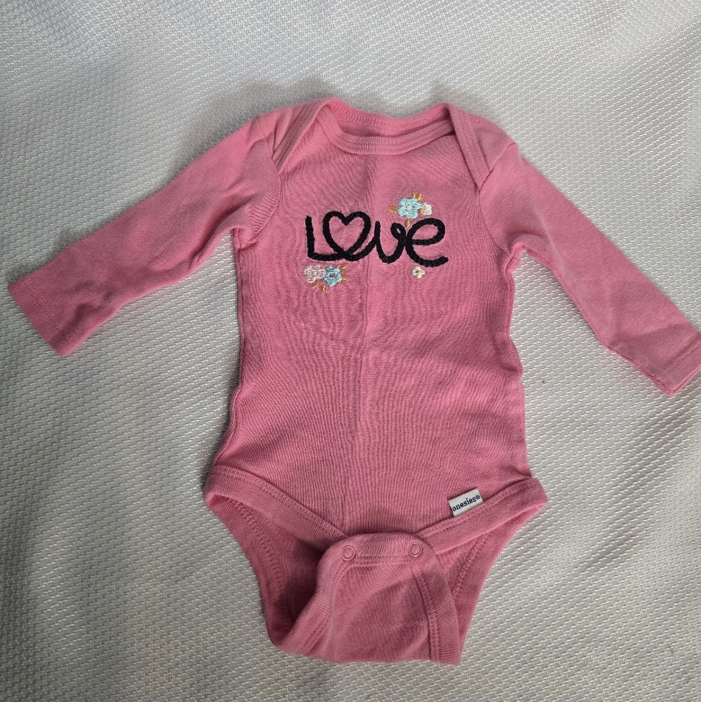 🚨3/30% OFF🚨 Gerber Long Sleeve Onesie